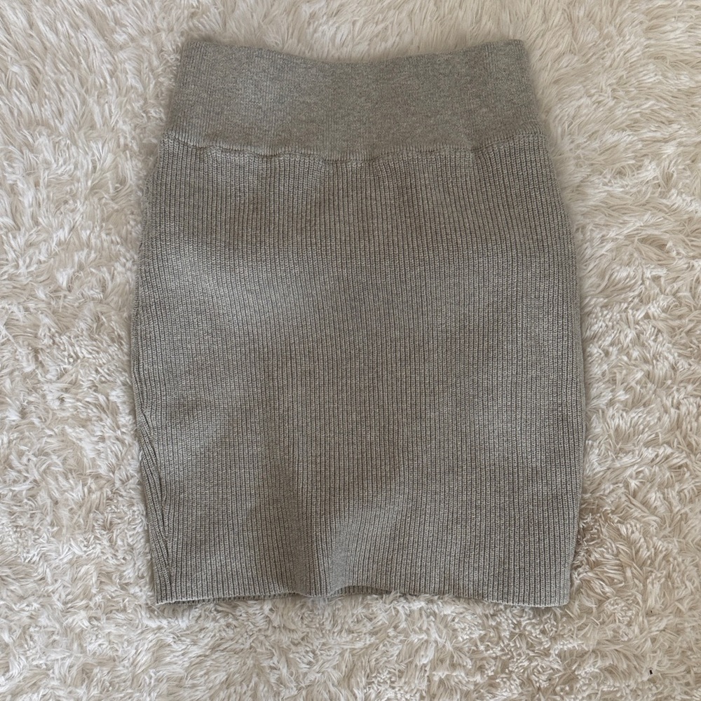 Kendall & Kylie Gray Pencil Skirt